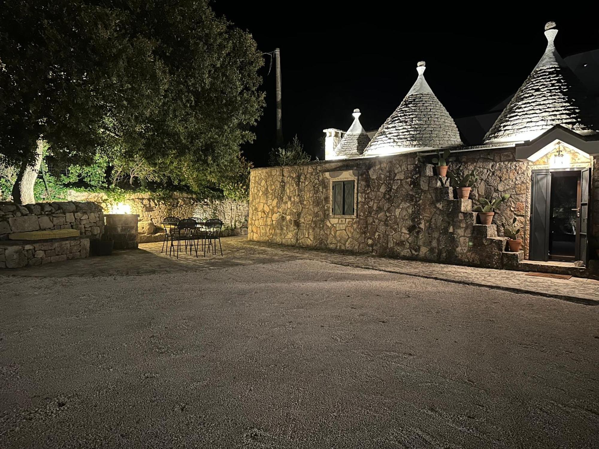 Pensjonat Trulli Santa Maria Odegitria Relais Ostuni Zewnętrze zdjęcie